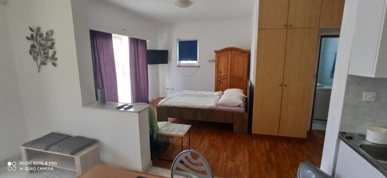 Apartments Mamic Pula Exterior foto